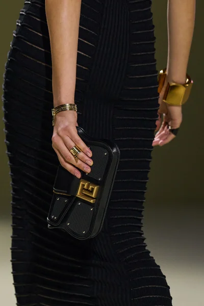 Look 155